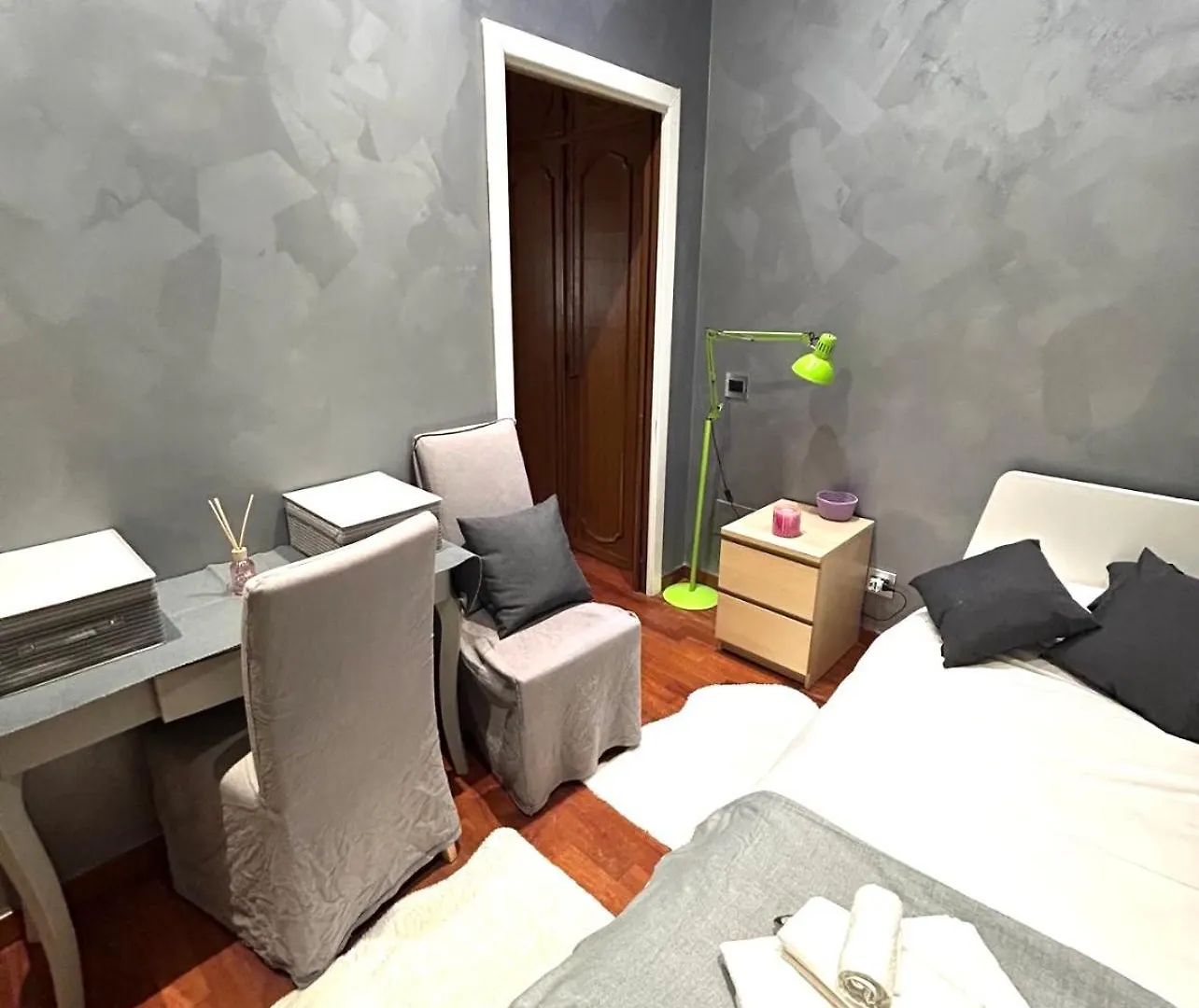 4000 Steps - Apartment Lux Rom